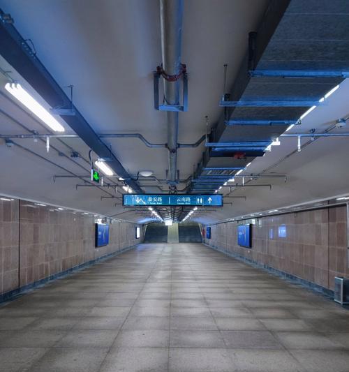 地下城小隧道进入方法是什么？