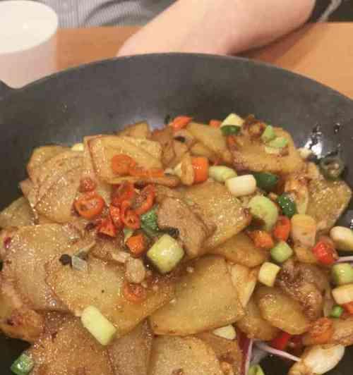 《妄想山海麻辣肉串儿》——以游戏为主，享受美食的创意与乐趣（解锁巧手烧烤技能）
