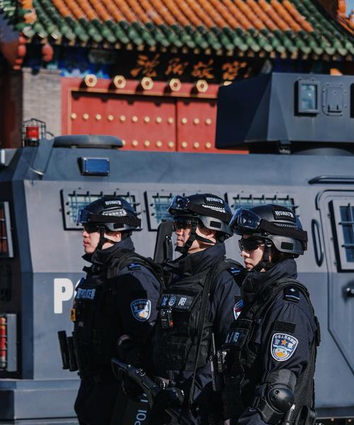 职业特警在绝地求生中的表现如何？有哪些优势？
